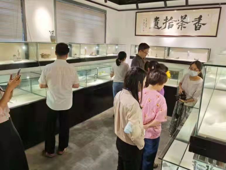 上海接力爱公益事业发展中心开展“炉香文化学习”活动