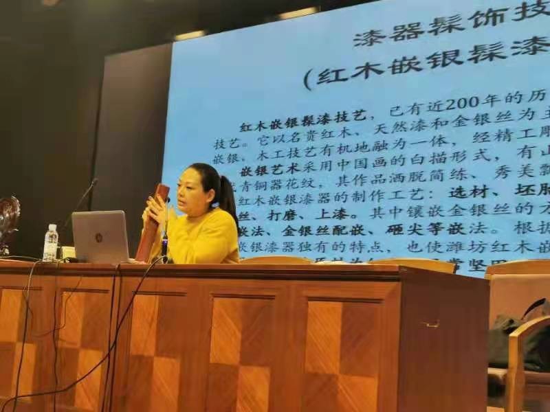 上海接力爱公益事业发展中心讲述“红木嵌银技艺”故事