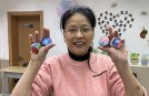 上海接力爱公益事业发展中心开展“木片彩绘 多彩生活”活动