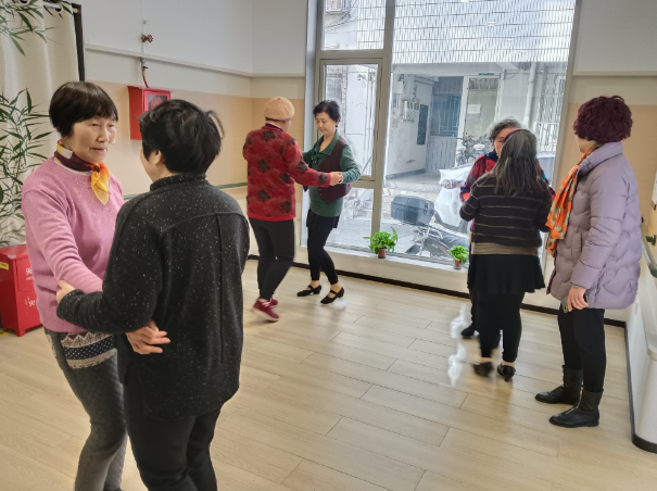 交谊舞2.png