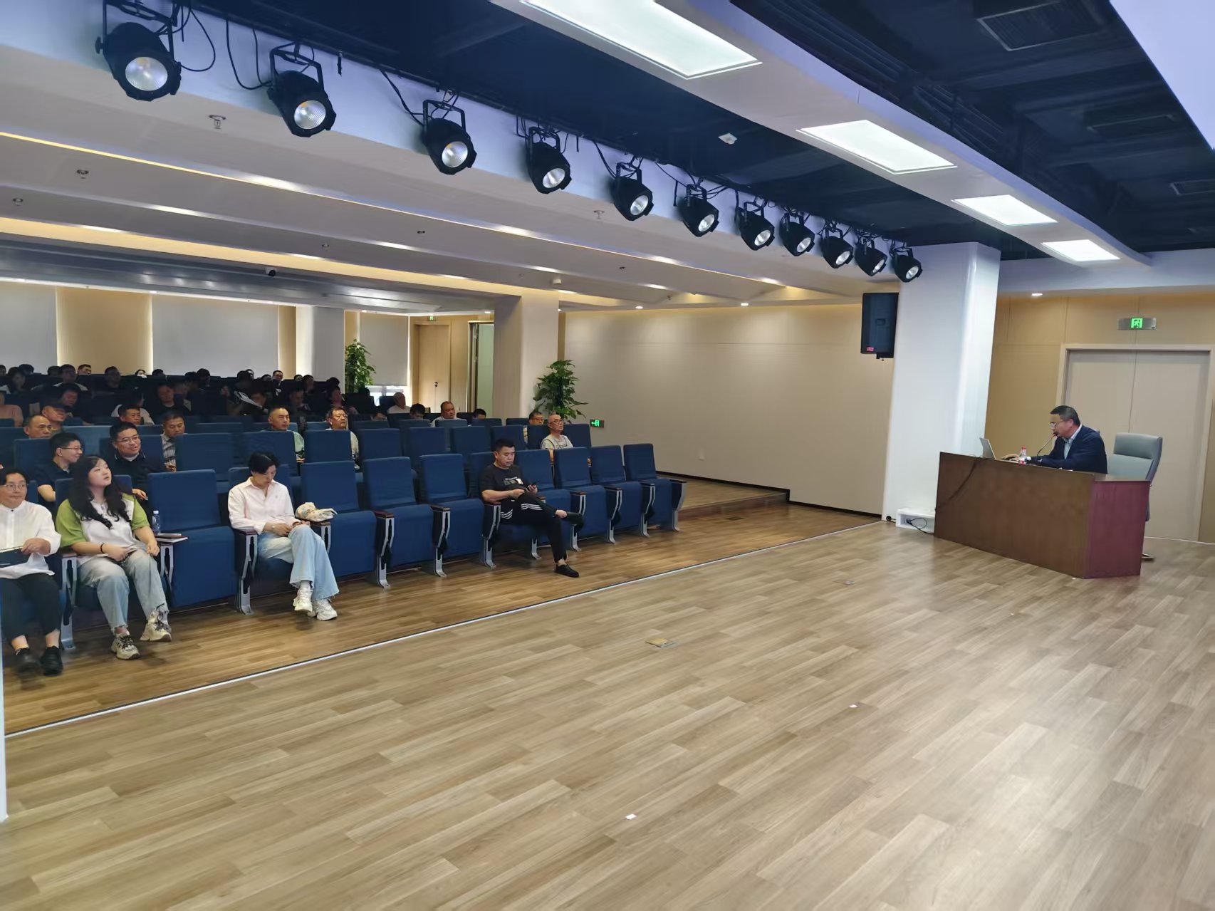 0513新时代业委会规范化建设与实务培训 夯实基层自治根基2.jpg