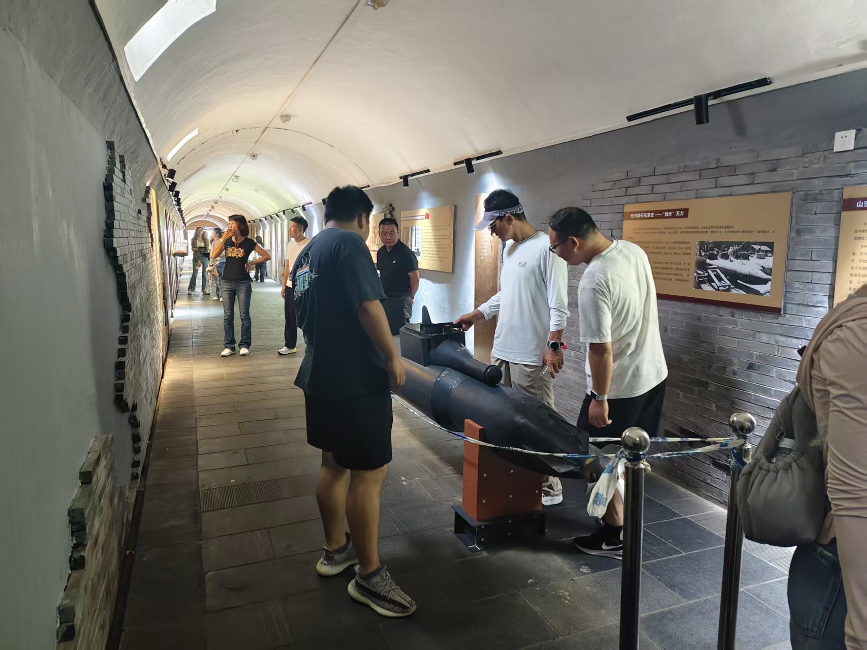 0630重温红色抗战史 砥砺奋进新征程——德同宜居服务中心党支部开展建党105周年红色研学活动 (2).jpg